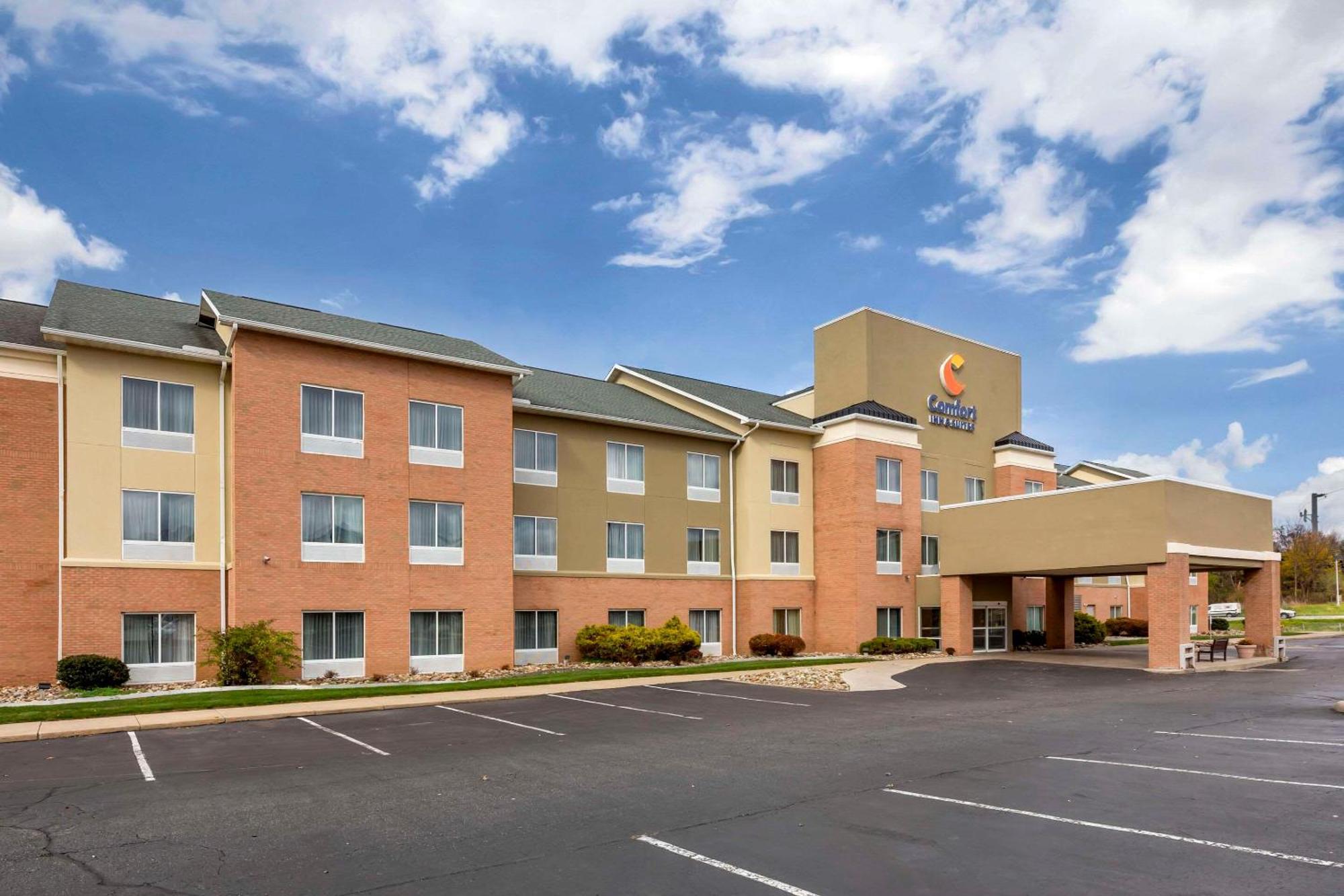 Comfort Inn & Suites Akron South Exterior foto