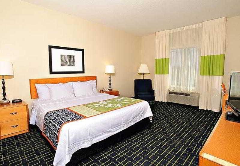 Comfort Inn & Suites Akron South Habitación foto