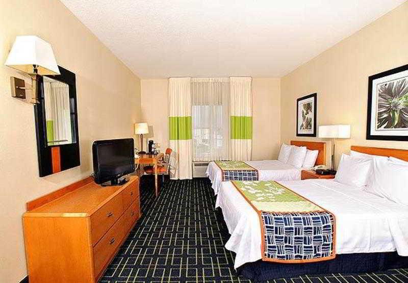 Comfort Inn & Suites Akron South Habitación foto