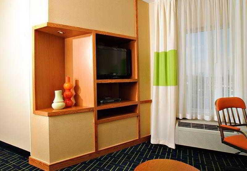 Comfort Inn & Suites Akron South Habitación foto